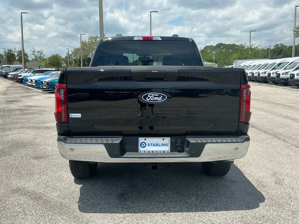 Used 2025 Black Ford XLT image 5