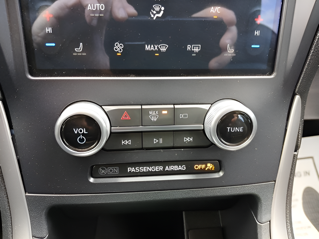 2022 Ford Edge SEL - Photo 16
