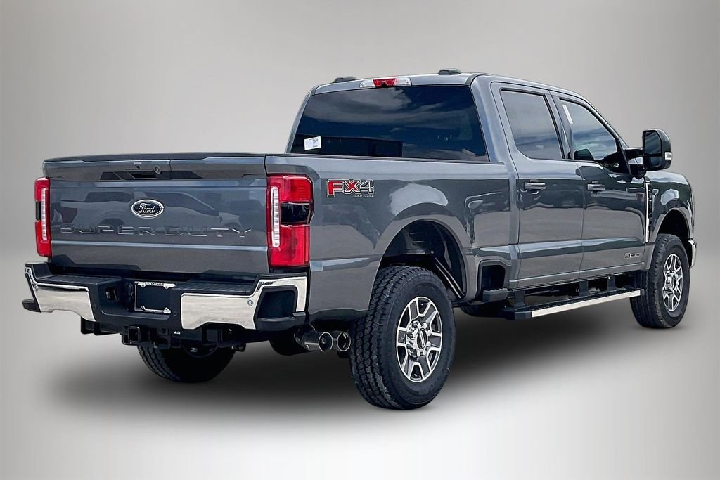 New 2026 Ford Super Duty F-250 Lariat 4D Crew Cab