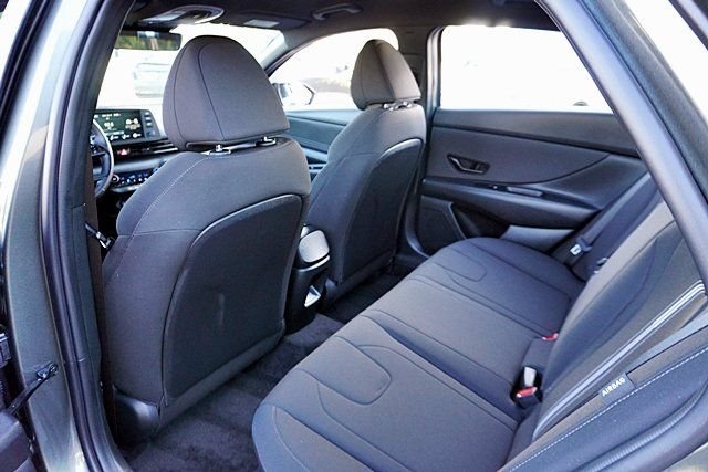 Used 2026 Gray Hyundai SEL Sport image 15