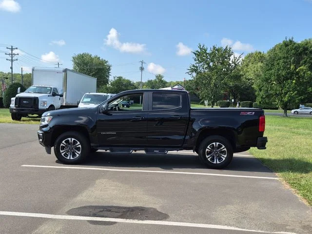 Used 2022 Black Chevrolet Z71 image 10