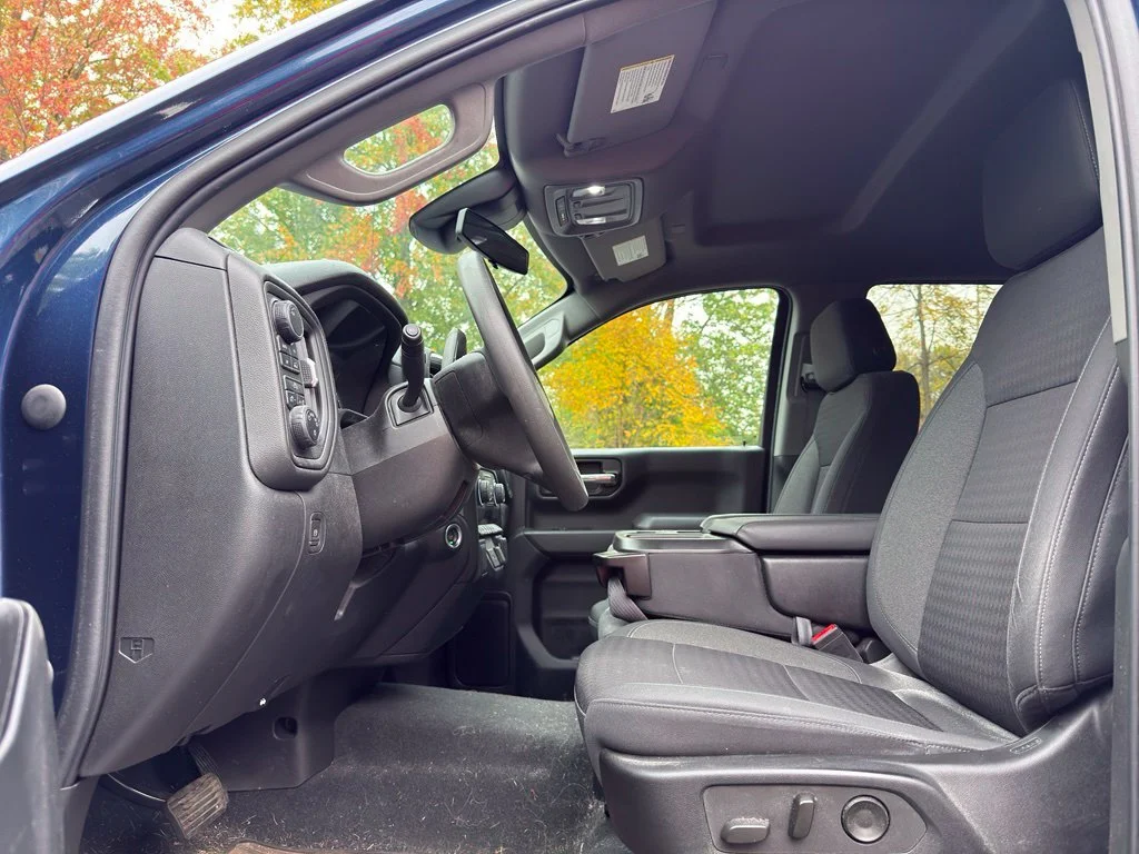 Used 2022 Blue Chevrolet Custom image 2