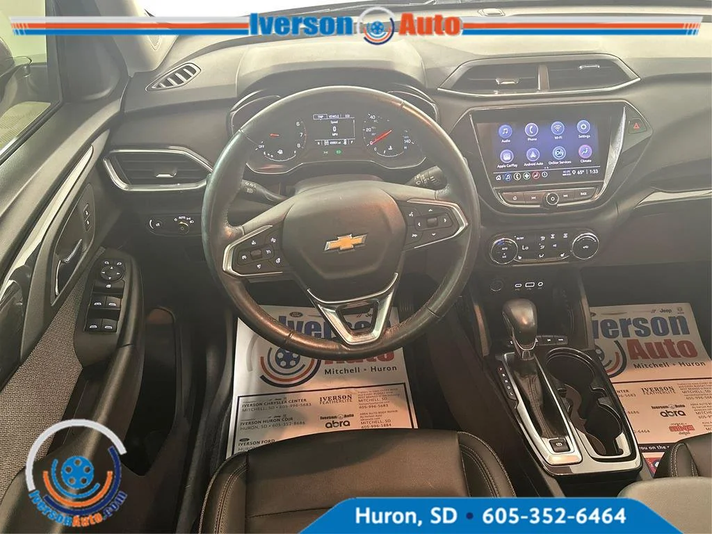 Used 2022 Mosaic Black Metallic Chevrolet LT image 27