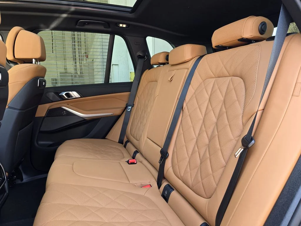 2025 BMW X5 M60i - Photo 12