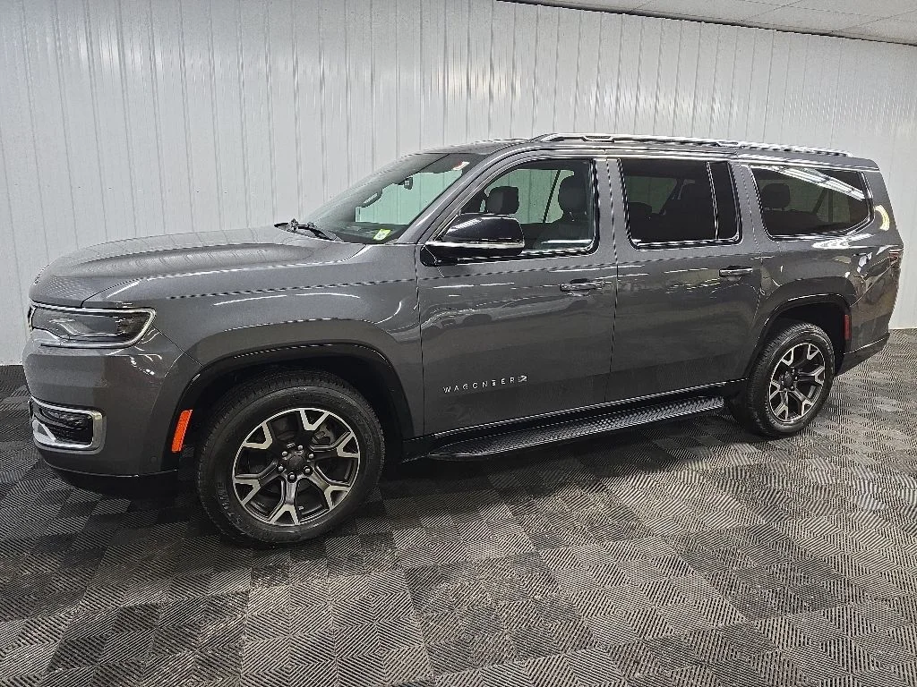 Used 2023 Gray Jeep Series III image 6