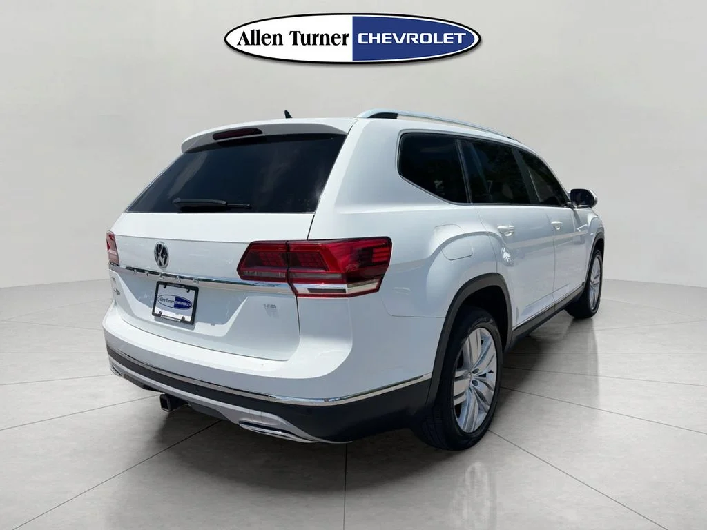 Used 2019 Pure White Volkswagen SEL image 4