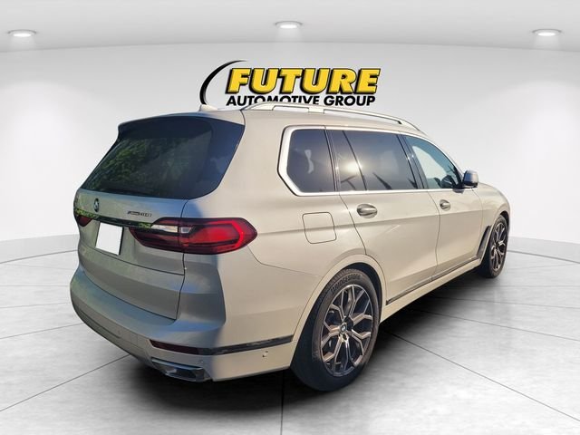 Used 2022 White BMW xDrive40i image 3