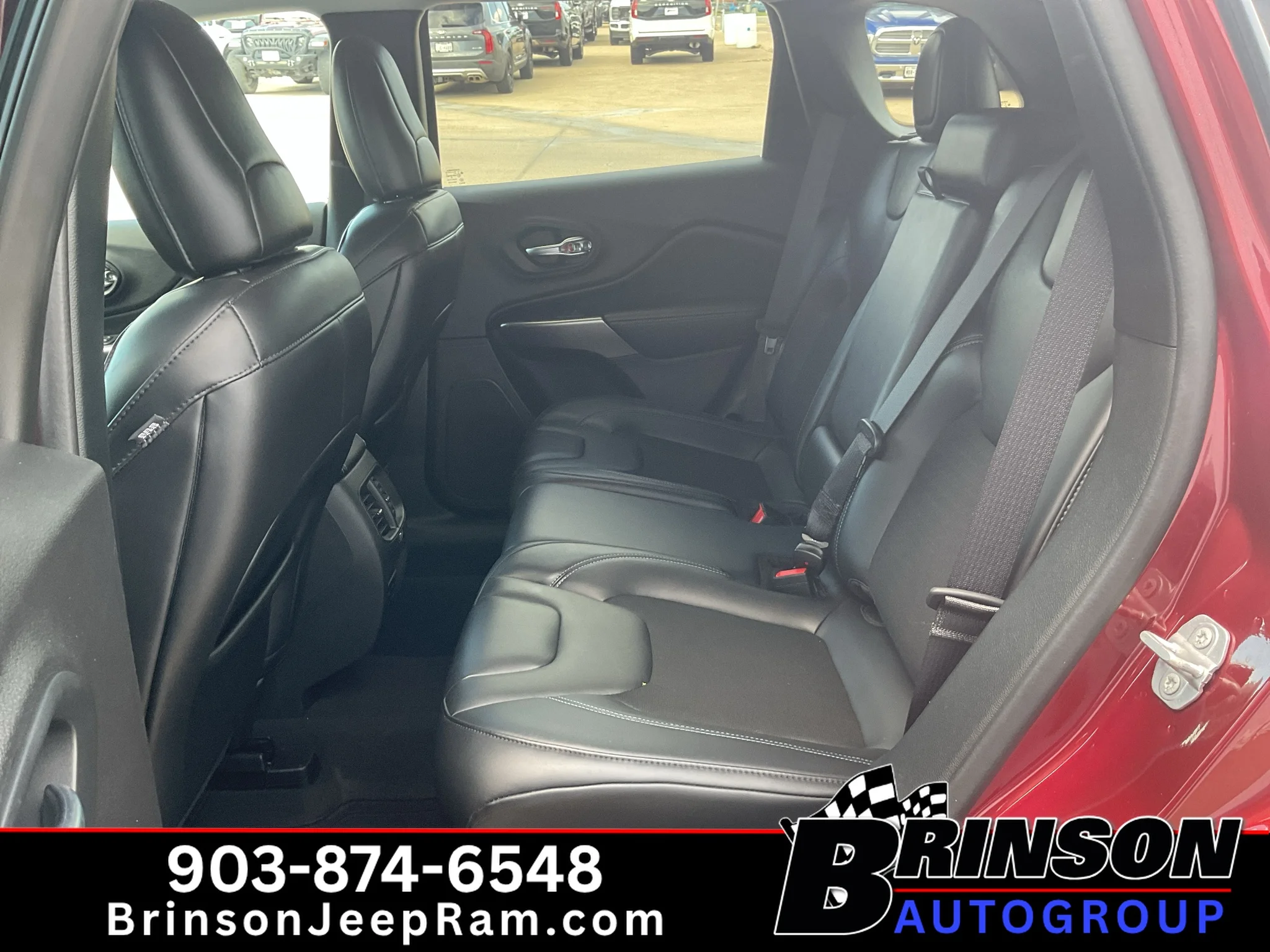 Used 2020 Velvet Red Pearlcoat Jeep Latitude Plus image 16