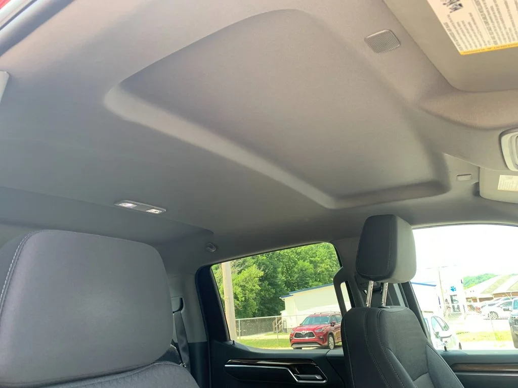 Used 2025 Red Chevrolet RST image 18