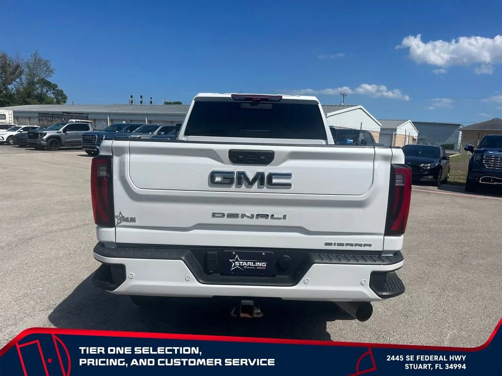 Used 2024 White Frost Tricoat GMC Denali Ultimate image 6