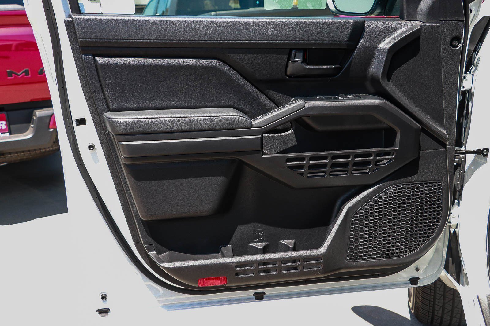 Certified Used 2025 Ice Cap Toyota SR image 19