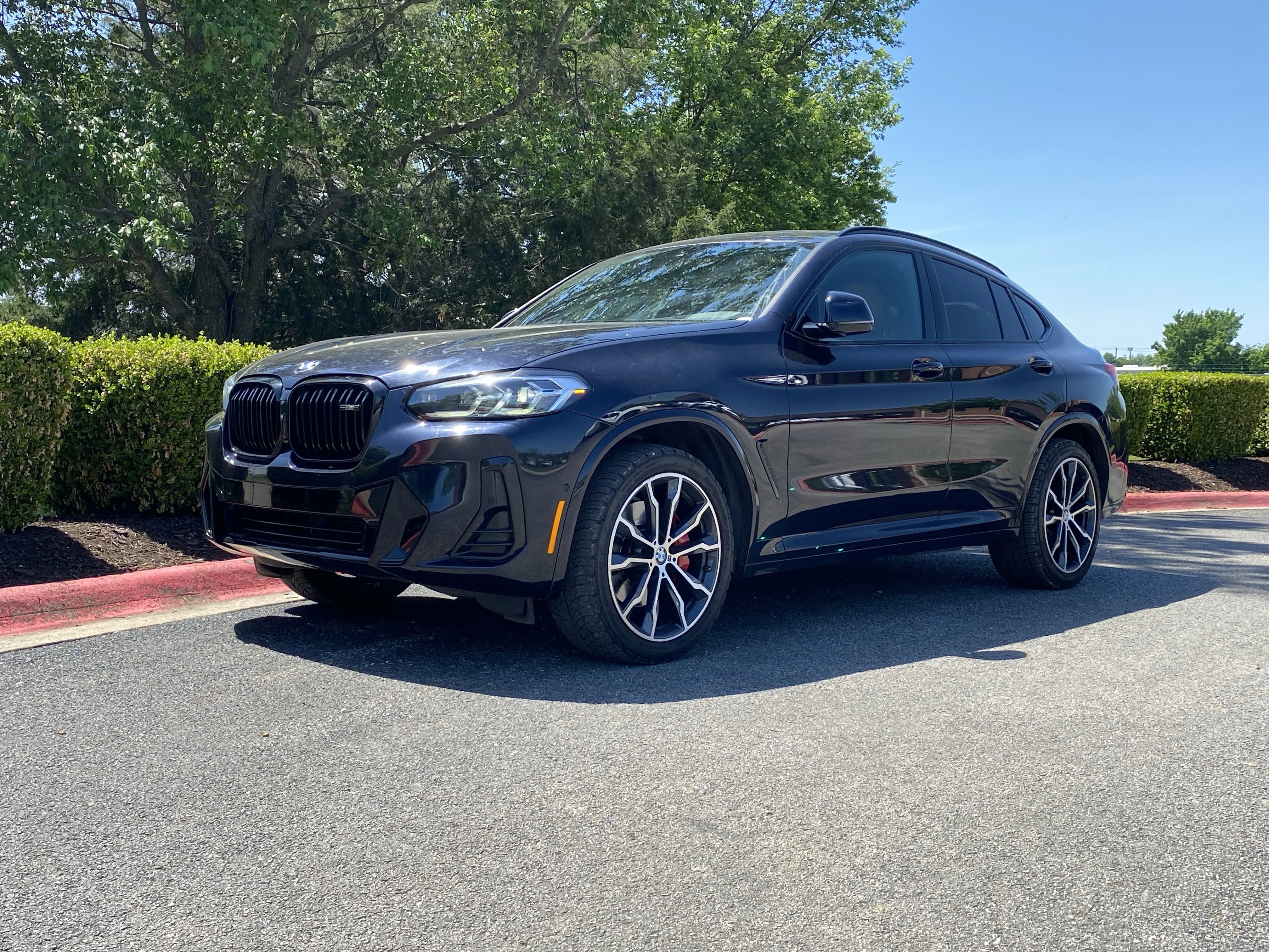 Used 2022 Carbon Black Metallic BMW  image 12