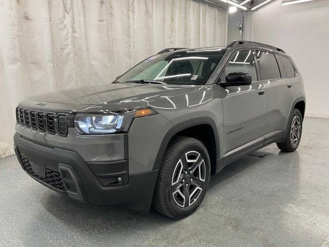 New 2026 Sting-Gray Clear-Coat Exterior Paint Jeep Laredo image 4