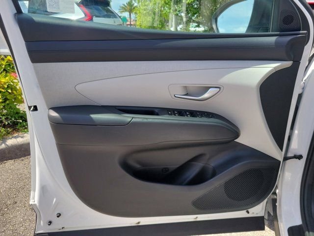 Certified Used 2025 White Hyundai SEL Convenience image 16