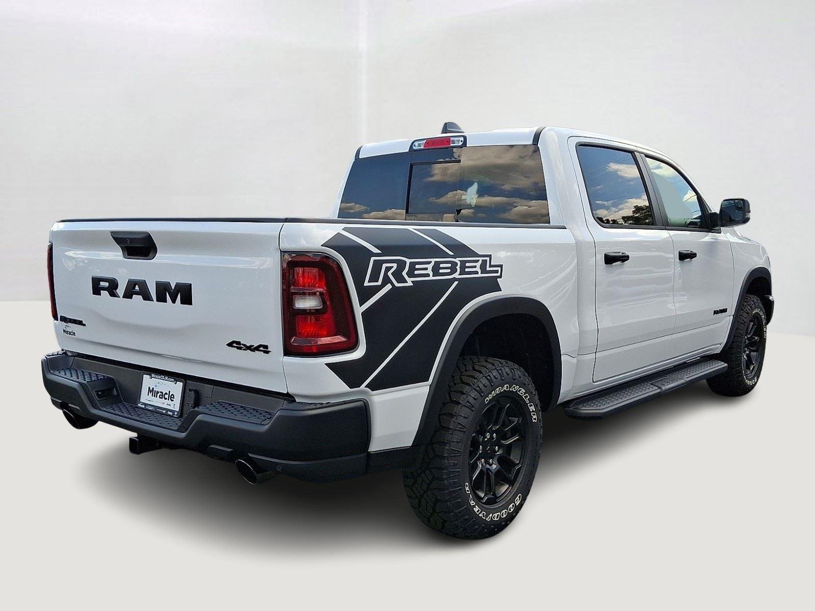 New 2026 Bright White Clear-Coat Exterior Paint RAM Rebel image 3