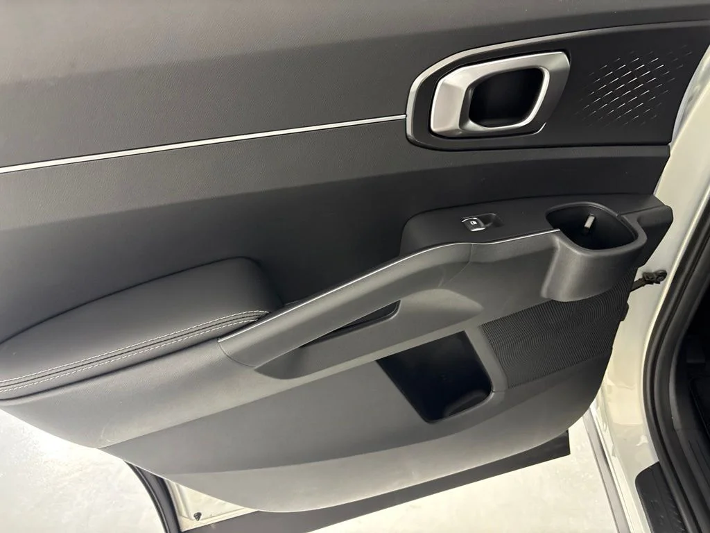 New 2026 Ivory Silver Kia LX image 23