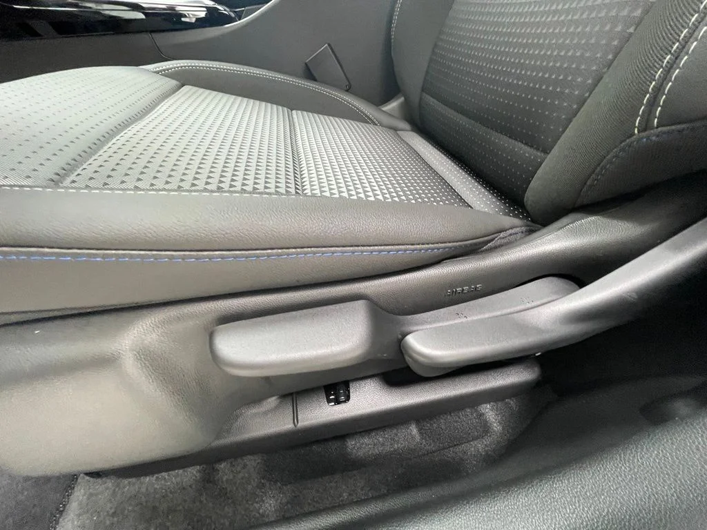New 2026 White Chevrolet LT image 15
