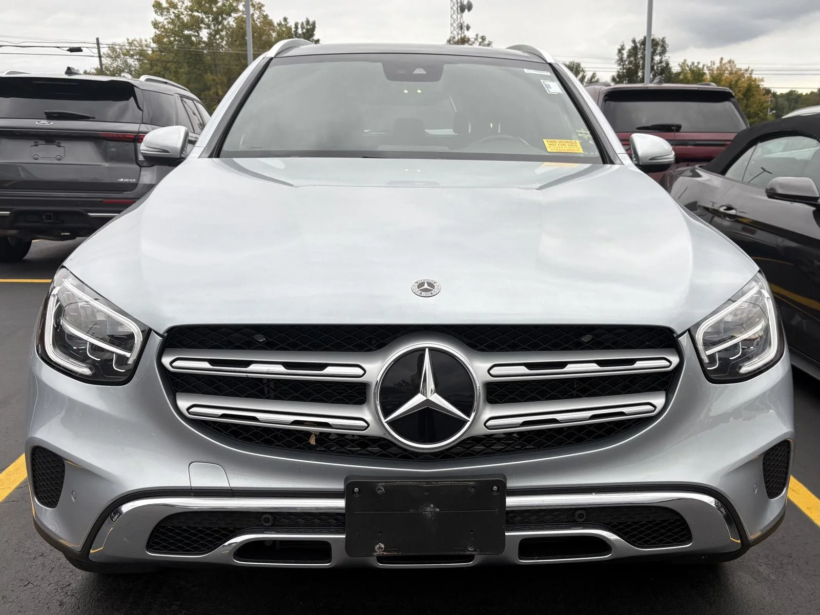 Used 2022 Cirrus Silver Metallic Mercedes-Benz GLC 300 image 2