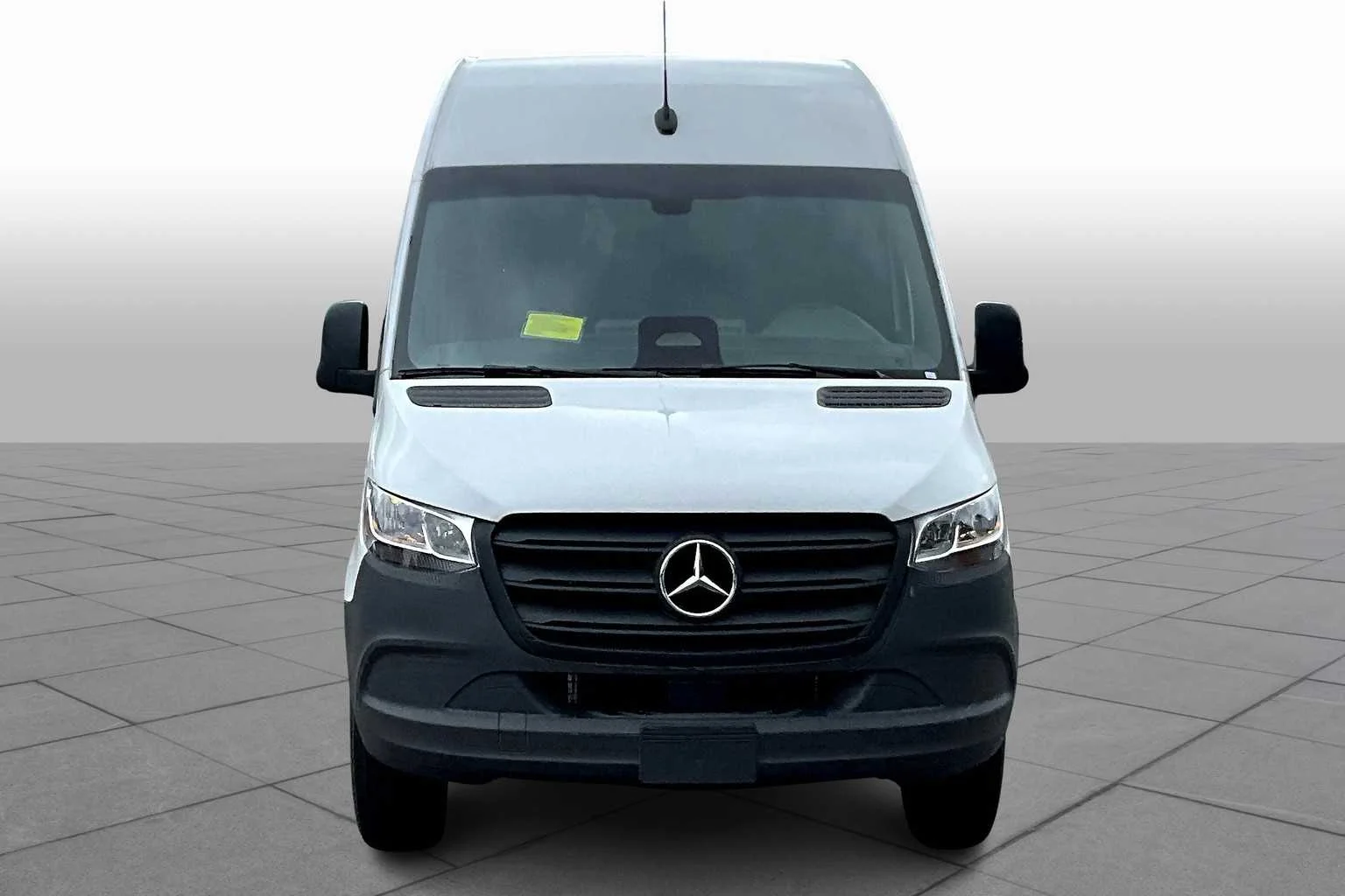 New 2025 Arctic White Mercedes-Benz  image 2
