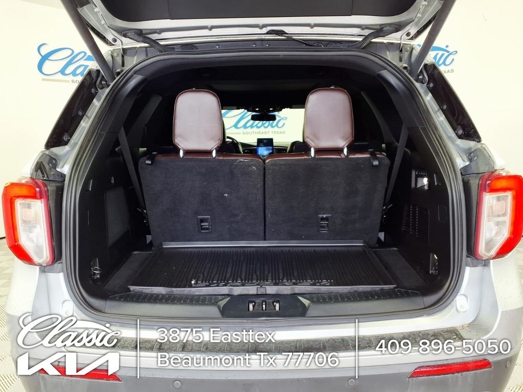 Used 2020 Silver Ford Platinum image 10