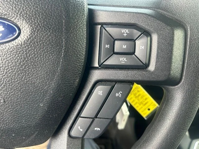 Used 2018  Ford XL image 9