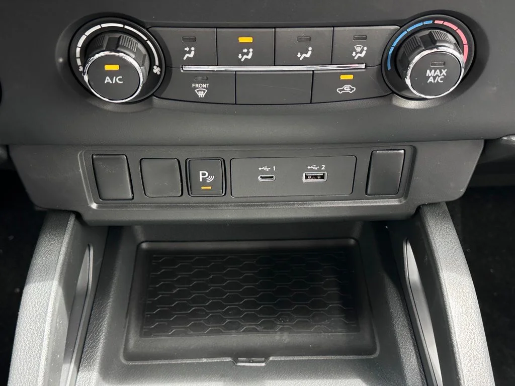 New 2026 Gun Metallic Nissan Crew Cab SV image 21