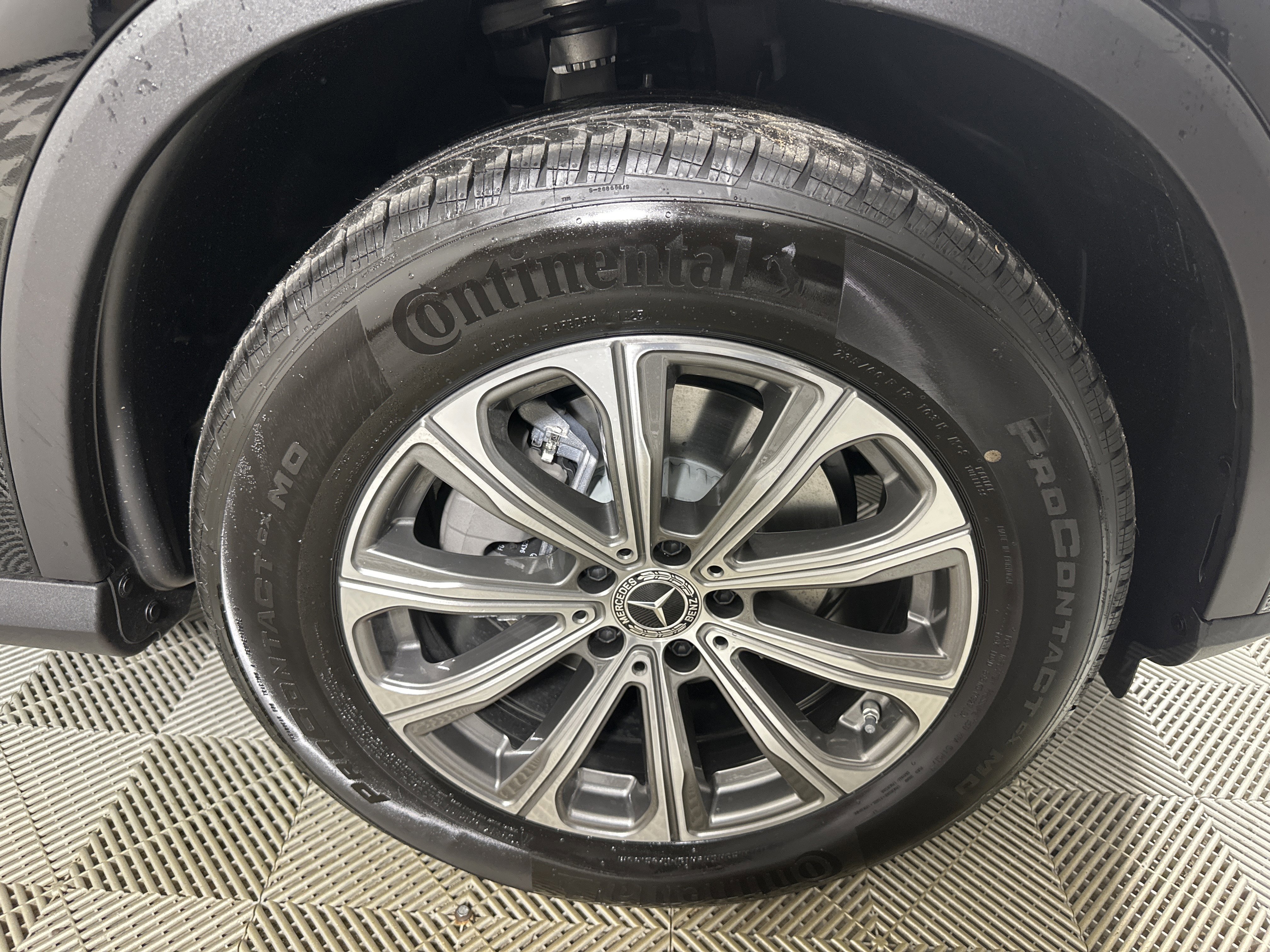 Certified Used 2026 Black Mercedes-Benz GLC 300 image 25