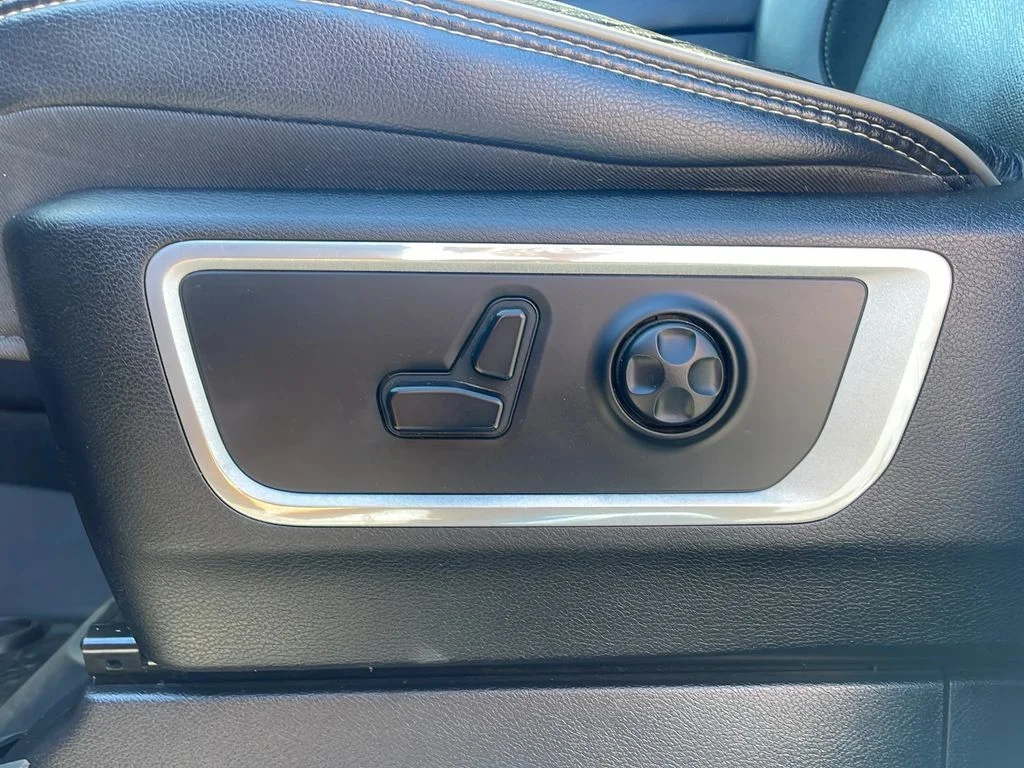 2020 RAM Ram 1500 Pickup Laramie - Photo 13