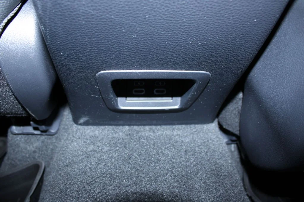 Used 2023 Silver Toyota XLE image 23