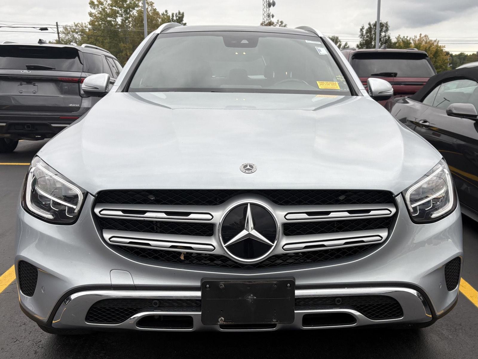 Used 2022 Cirrus Silver Metallic Mercedes-Benz GLC 300 image 2