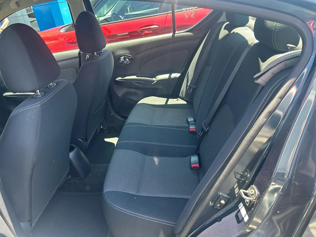 Used 2016 Blue Nissan 1.6 SV image 4