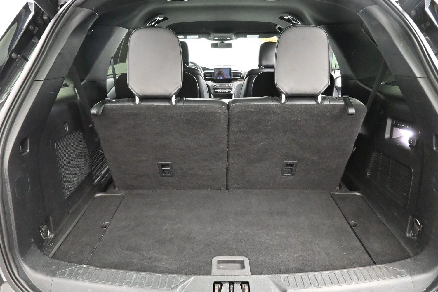 Used 2020 Magnetic Ford Limited image 9