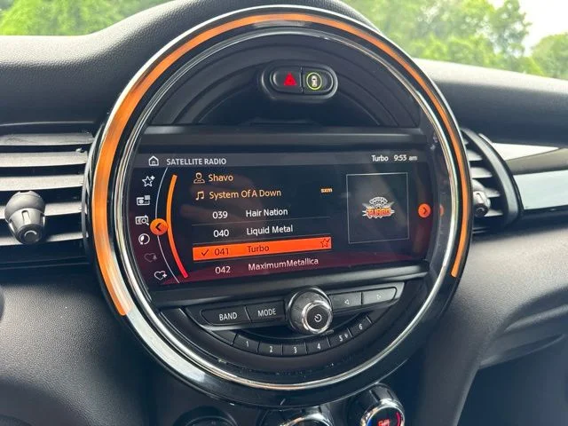 Used 2019 Black MINI Classic image 19