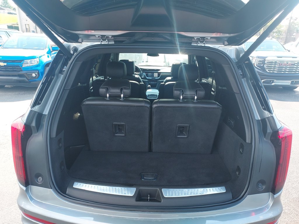 Used 2024 Silver Cadillac Premium Luxury image 11