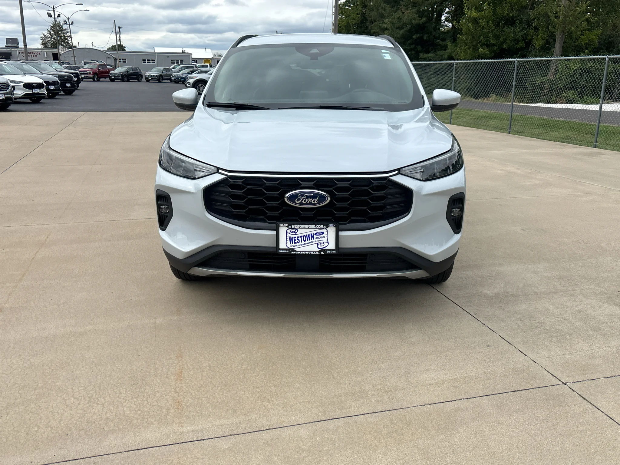 Used 2025 Space Silver Ford ST-Line Select image 8