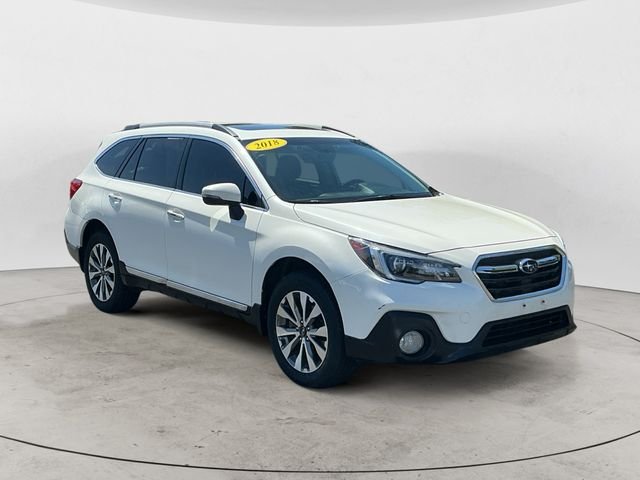 Used 2018 White Subaru 2.5i image 7