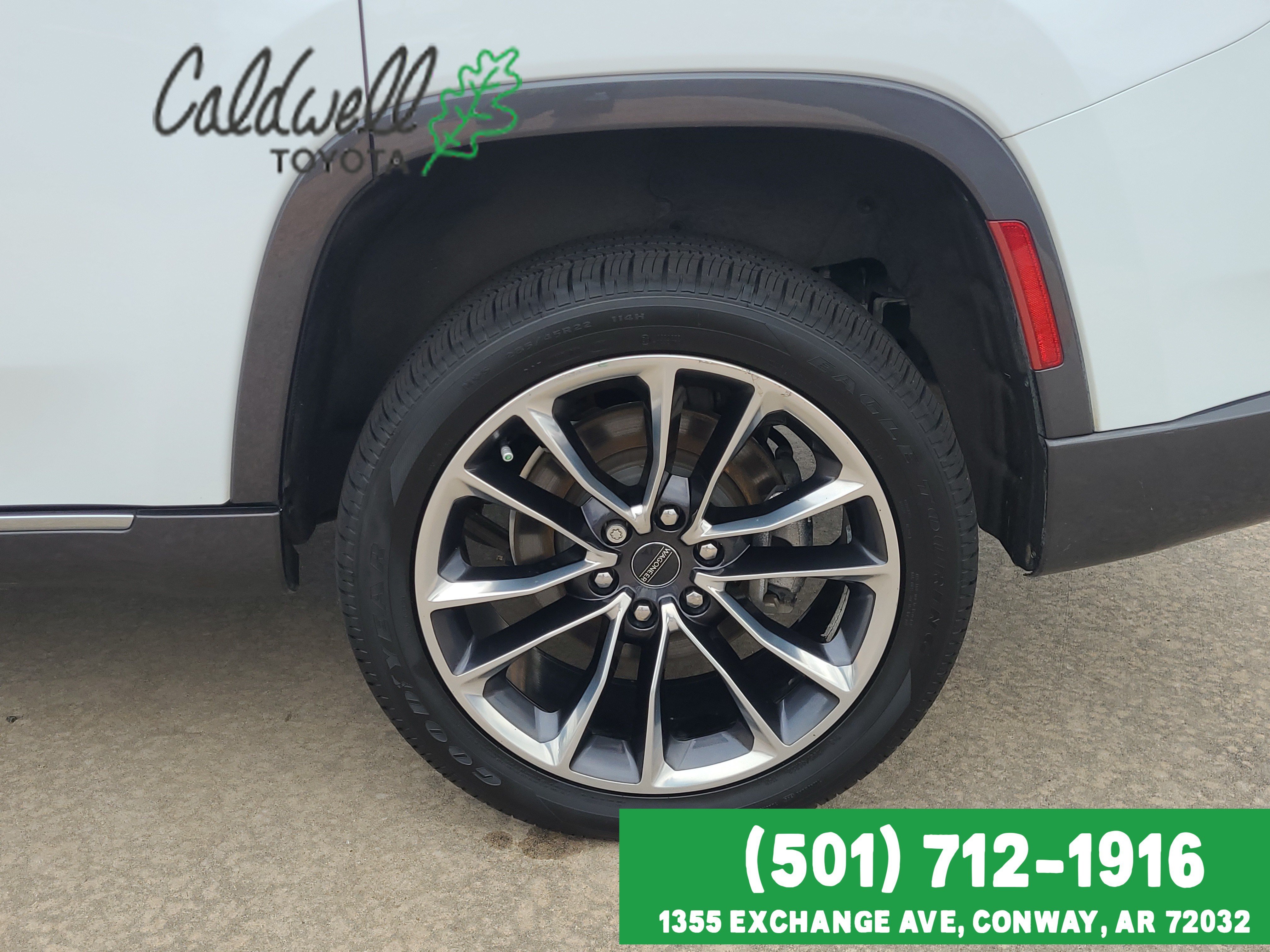 Used 2022 Bright White Clear Coat Jeep Series III Carbide image 9