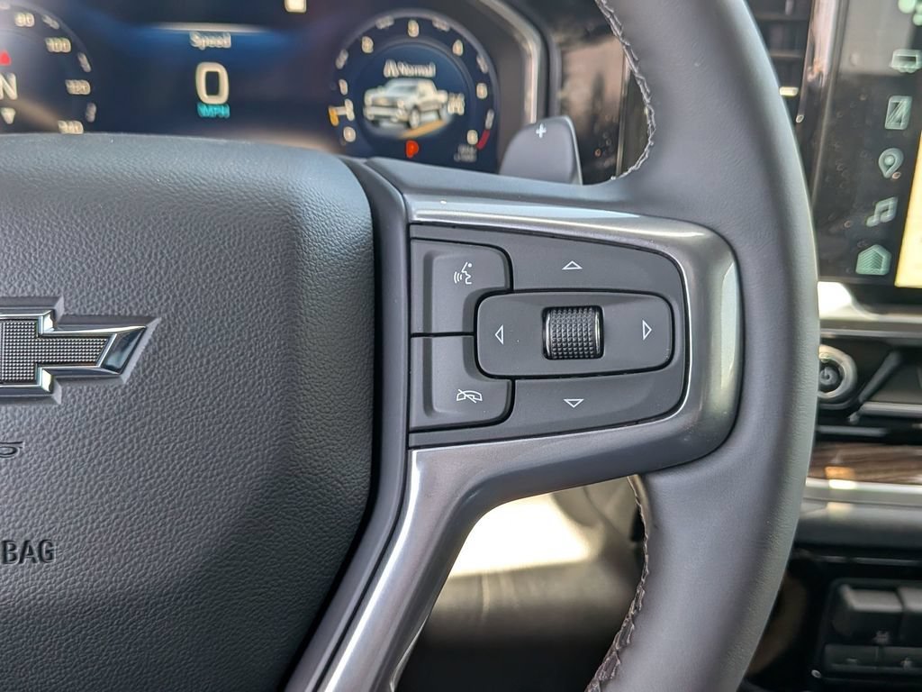 New 2026 Summit White Chevrolet RST image 20