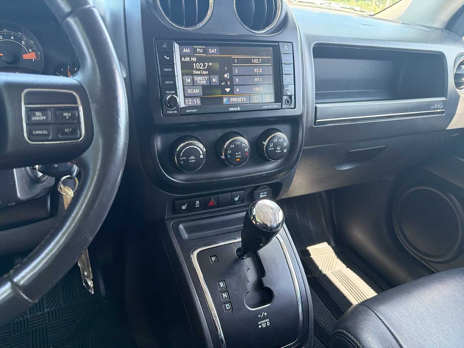 Used 2016 Granite Crystal Metallic Clearcoat Jeep High Altitude Edition image 27