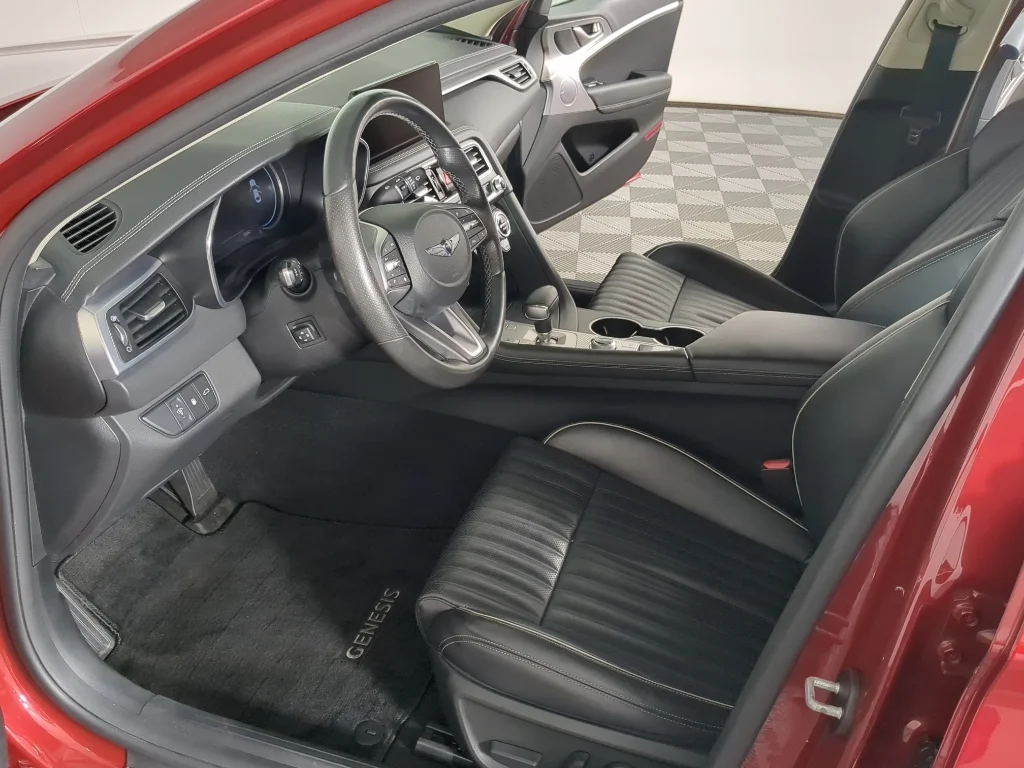 Used 2022 Red Genesis 2.0T image 10