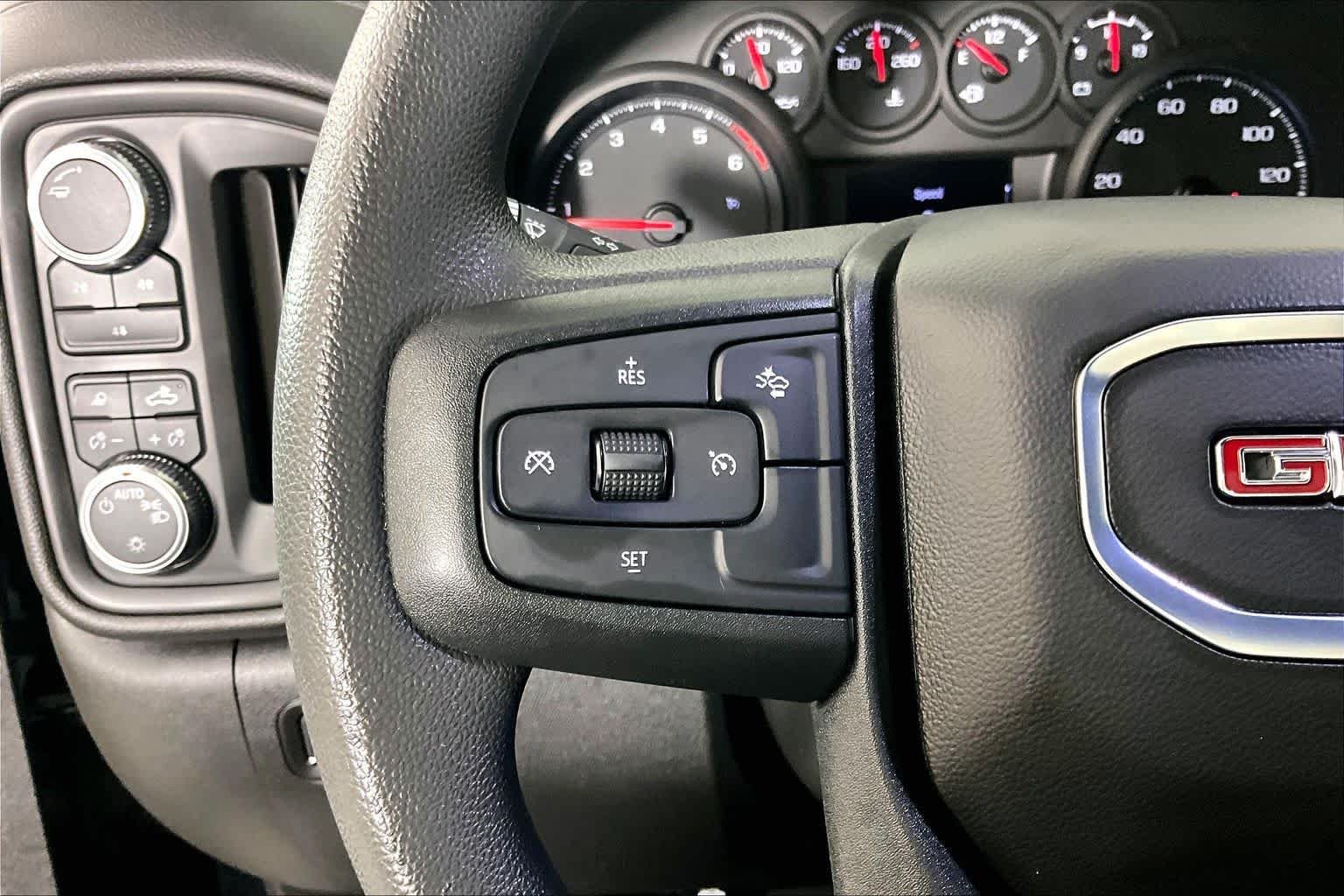 Used 2025 Onyx Black GMC Pro image 22