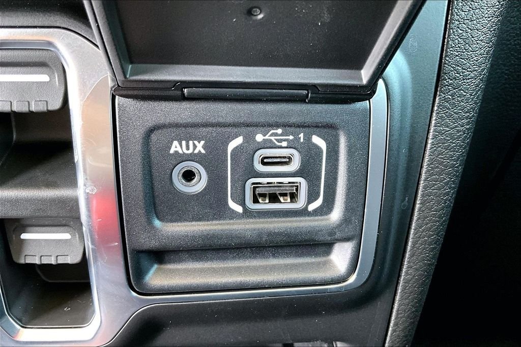 New 2026 Jeep Wrangler Sahara 4D Sport Utility