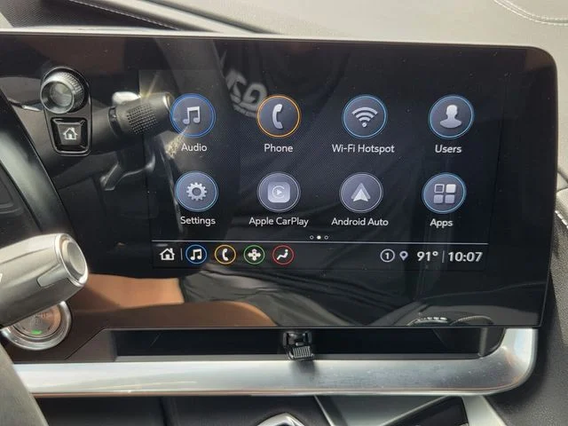 Used 2023 White Chevrolet Stingray image 18