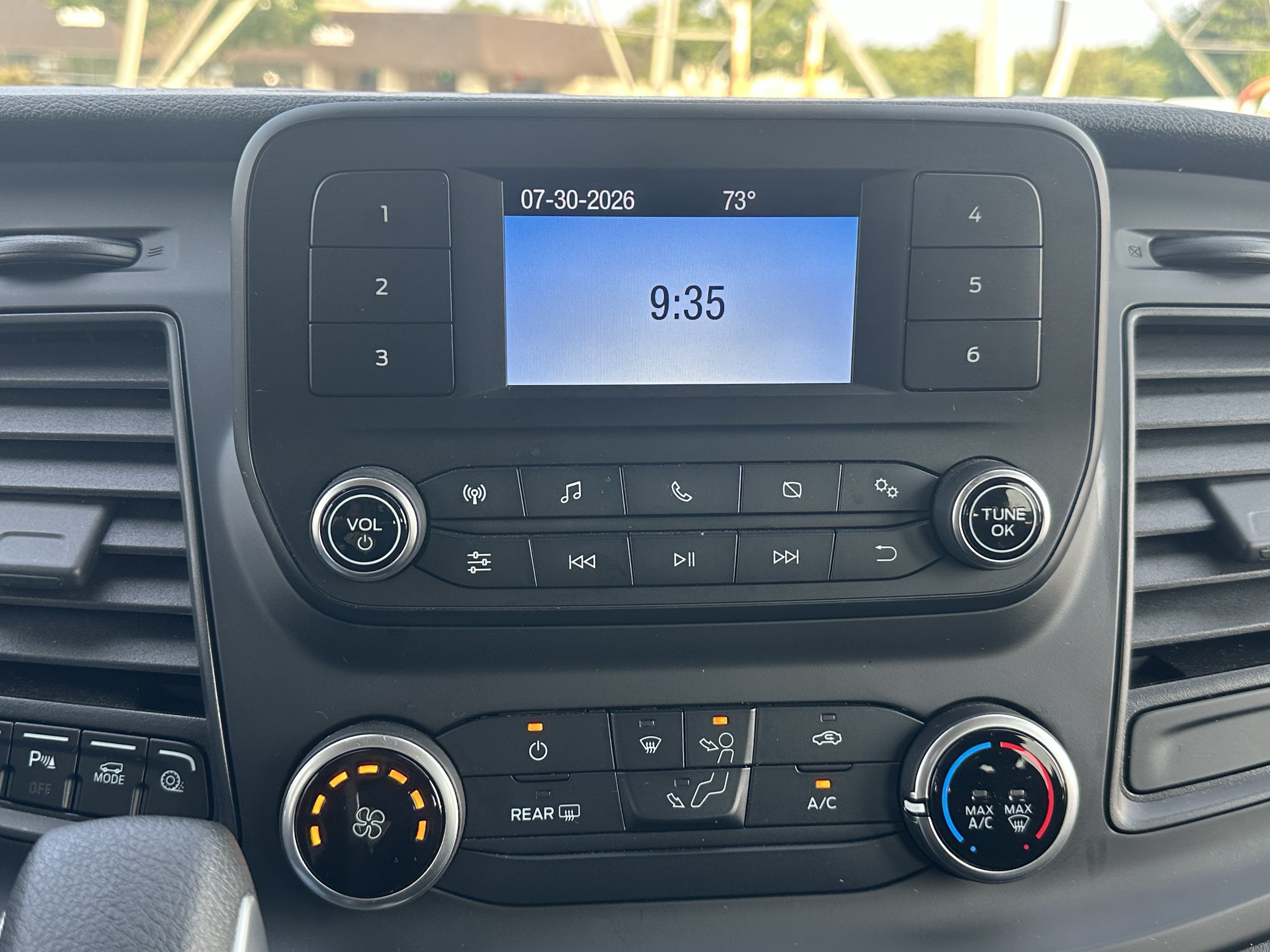 Used 2023 Oxford White Ford XL image 26