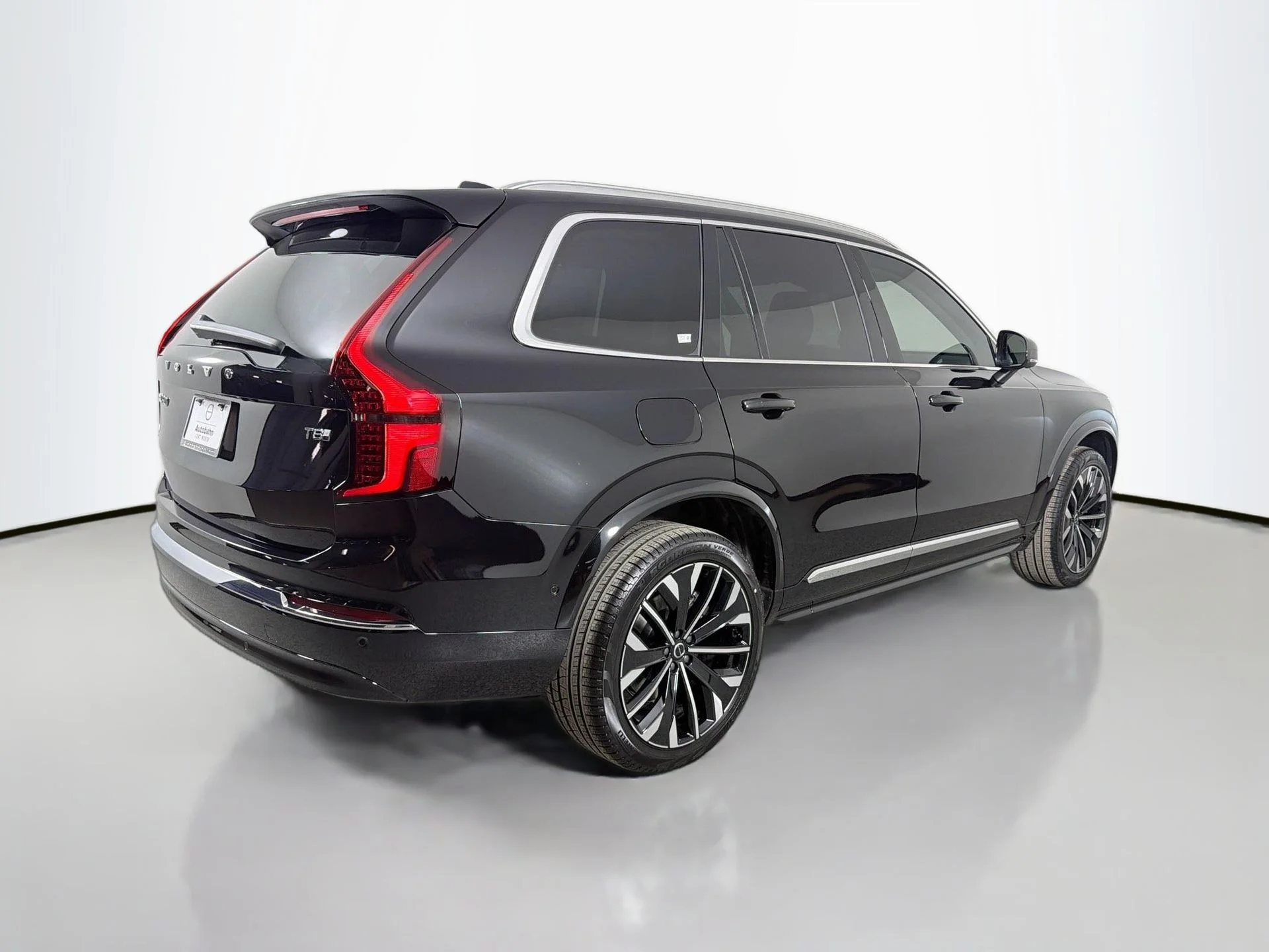 New 2026 Onyx Black Volvo Ultra image 5