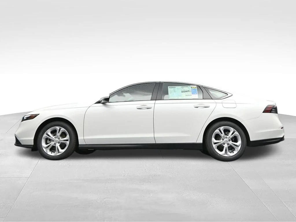 New 2026 Platinum White Pearl Honda LX image 35