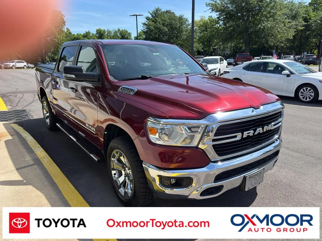 2019 RAM 1500 Big Horn/Lone Star 4x4 Crew Cab 5'7's photo