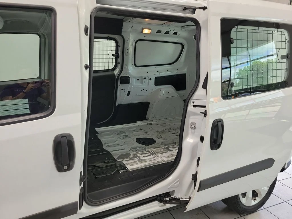 Used 2022 White Ram Base image 20