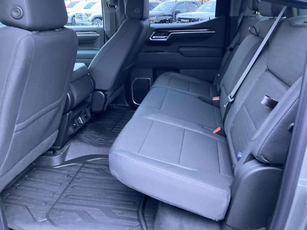 New 2026 Sterling Metallic GMC Elevation image 12