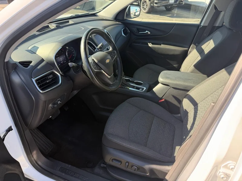Used 2024 Summit White Chevrolet LT image 14